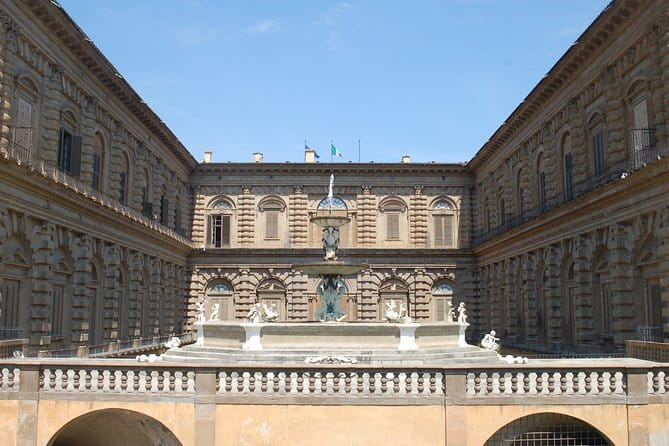 Best of Florence: Small Group Tour Skip-the-Line David & Accademia with Duomo - Pacing and comfort: when the tour feels just right