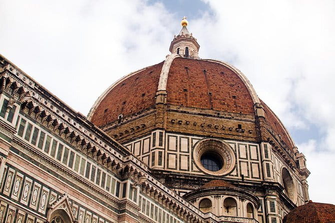 Best of Florence: Small Group Tour Skip-the-Line David & Accademia with Duomo - Santa Maria del Fiore: what the guide will help you notice