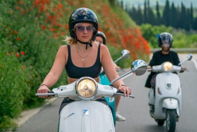Chianti Vespa Tour with Lunch from Florence & E-car Option - Vespa vs Fiat Topolino e-car: pick the ride that matches your nerves