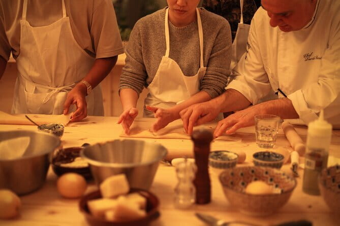 Cooking Art Brunelleschi with Unlimited Wine - Making Fresh Pasta in Florence: From Flour to Shapes
