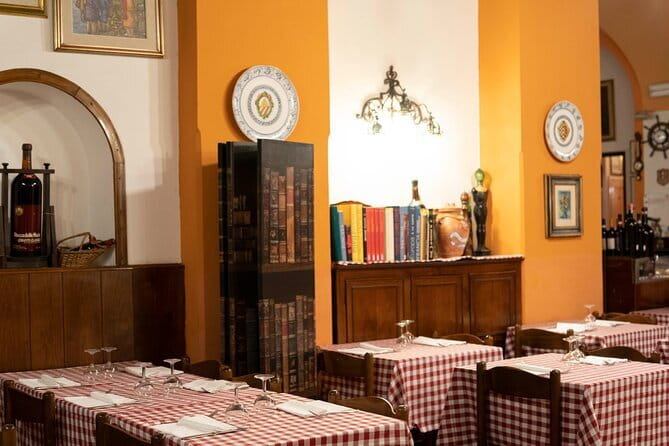 Dinner and Concert with "Three Tenors": A Real Italian Experience - Dinner First: Tuscan Classics in a Set-Menu Format