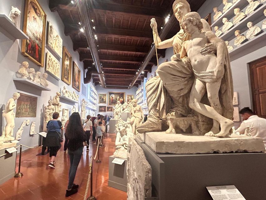 Florence: Accademia Gallery David Entry & Audio Guide App - Medici musical instruments and the Stradivari connection