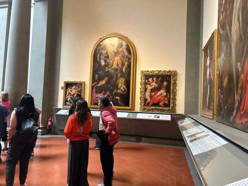 Florence: Accademia Gallery David Entry & Audio Guide App - How many crowds can your timed slot handle?
