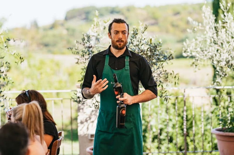 Florence: Chianti Wineries Tour with Wine Tasting - What you eat and what you don’t: snacks, no lunch
