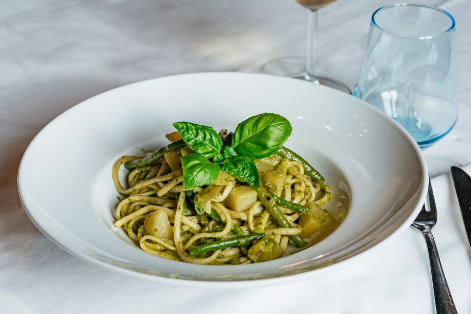 Florence: Cinque Terre Day Trip with Optional Hike - Vernazza Break: Cafés, Sea Time, and the Best Uses of Your Free Hours