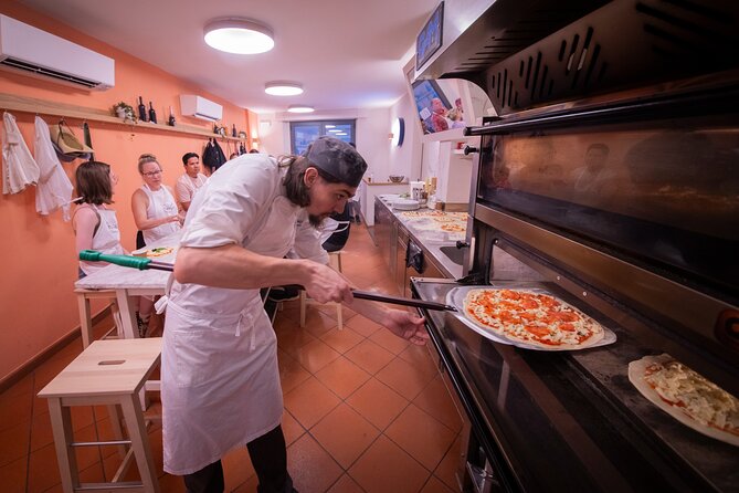 Florence Cooking Class The Art of Making Gelato & Authentic Pizza - Meeting at Towns of Italy: A Cooking School Setup Built for Flow