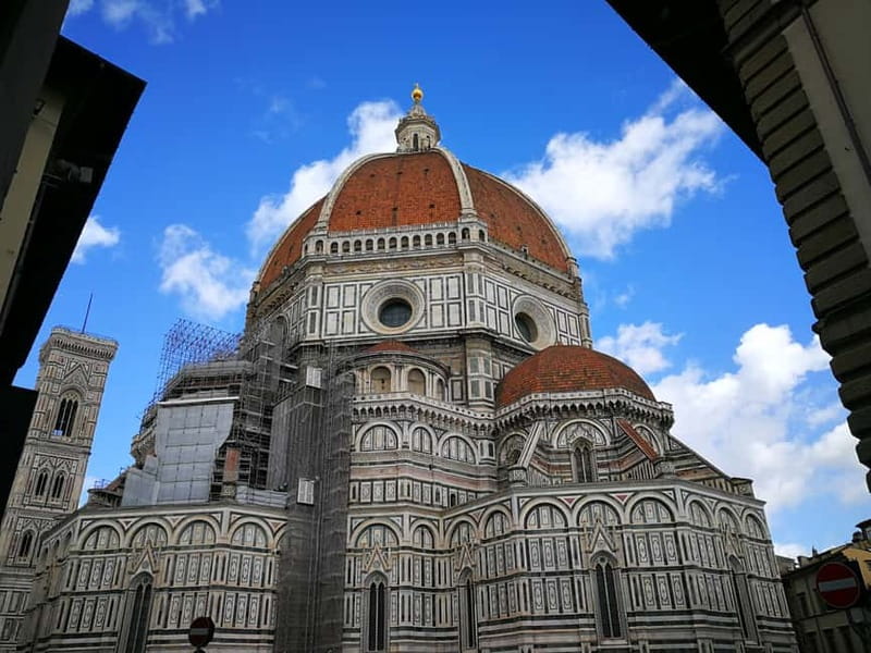 Florence: Duomo Area Tour and Brunelleschi Dome Climb Ticket - Meeting at Panerai: how the tour actually starts