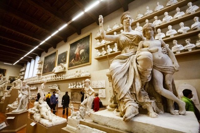 Florence: Firenze Card Official Museum City Pass - Priority entry vs timed reservations at Uffizi and Accademia