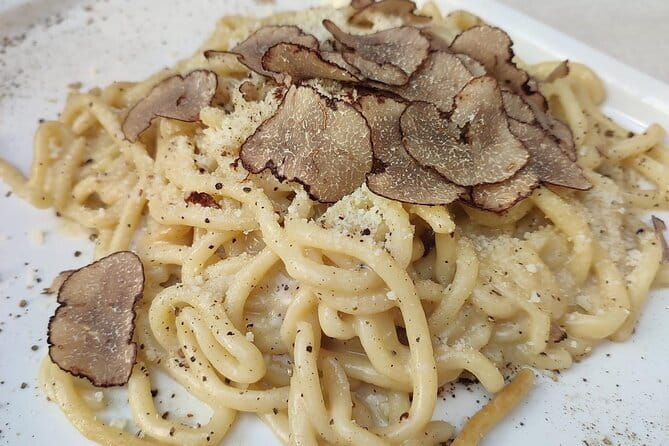 Florence Food Tour with Truffle Pasta, Steak & Free Flowing Wine - Key things you’ll notice