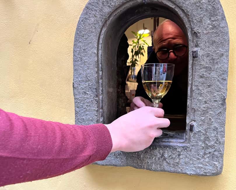 Florence: Food Walking Tour with Local Steak and Tuscan Wine - The wine window and Via dei Neri: aperitivo gets real