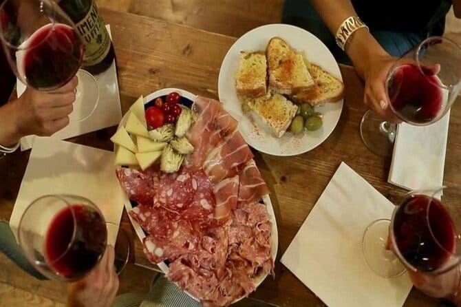 Florence Food & Wine Tour: Tuscan Tastings with Local Guide - Piazza della Signoria and Cucina Povera: ribollita, pappa al pomodoro, lampredotto