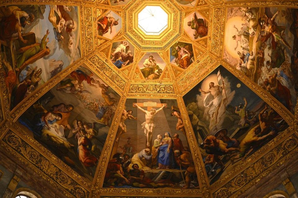Florence: Guided Tour of Medici Family Secrets and Chapels - Palazzo Medici Riccardi and the courtyard viewpoint
