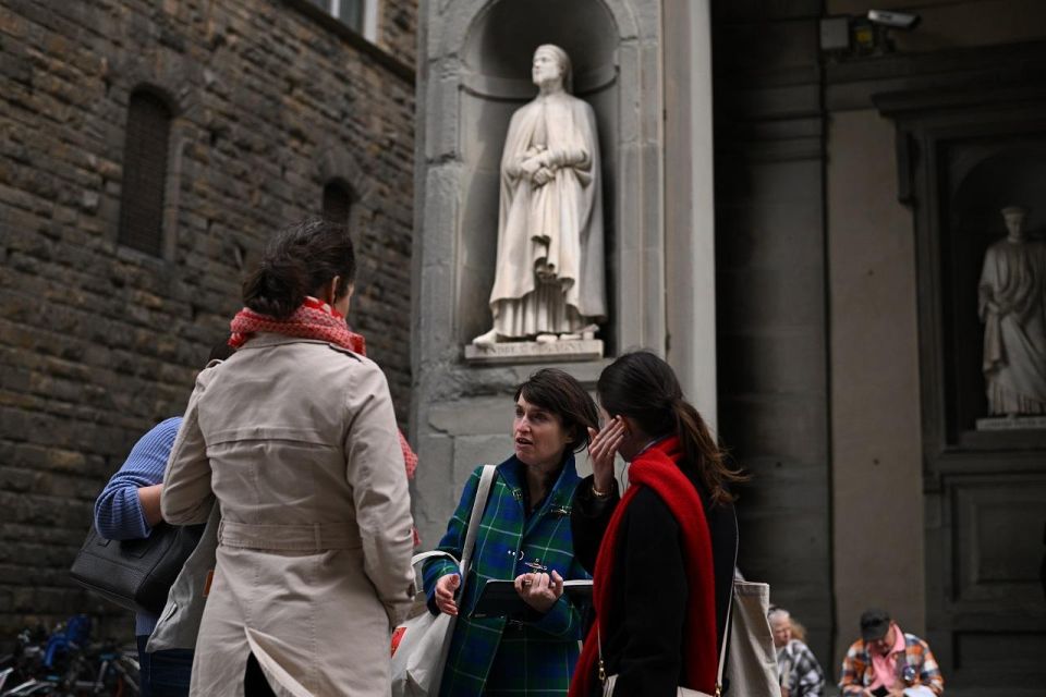Florence: Guided Tour of Medici Family Secrets and Chapels - Price and value: why $93 can make sense in Florence