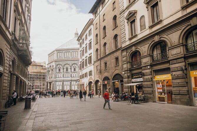 Florence in a Day: Michelangelo's David, Uffizi and Guided City Walking Tour - Uffizi Gallery: timed entry into the art crowd