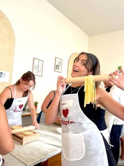 Florence: Lasagna and Spaghetti-Making Class - Finding the meeting spot near Lungarno Guicciardini