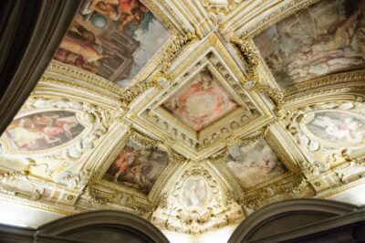 Florence: Palazzo Vecchio Entrance Ticket & Audioguide - Getting Your Ticket and Skipping the Line at Piazza della Signoria