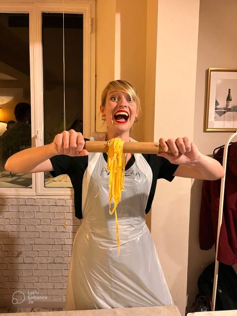Florence: Pasta Class with Wine, Limoncello and Dessert - Getting to the kitchen: Florence location and what that means for your day