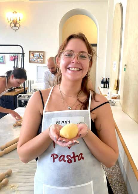 Florence: Pasta Class with Wine, Limoncello and Dessert - Cooking together and eating like a real Italian home