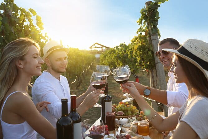 Florence: Pasta Cooking Class with Unlimited Wine - Wheelchair access and practical comfort