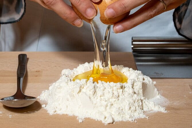 Florence: Pasta & Tiramisu Cooking Class with Unlimited Wine - Florence Pasta and Tiramisu in 3 Hours: How the Timing Works