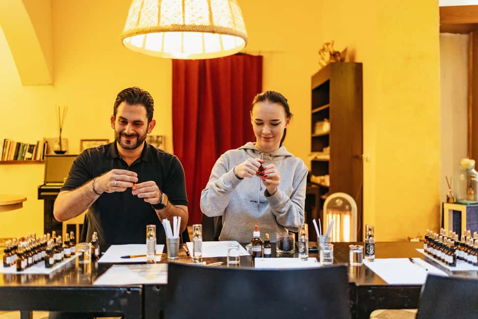 Florence: Perfume Masterclass and Sensory Experience - The scent-pyramid lesson: why the mixing part isn’t random