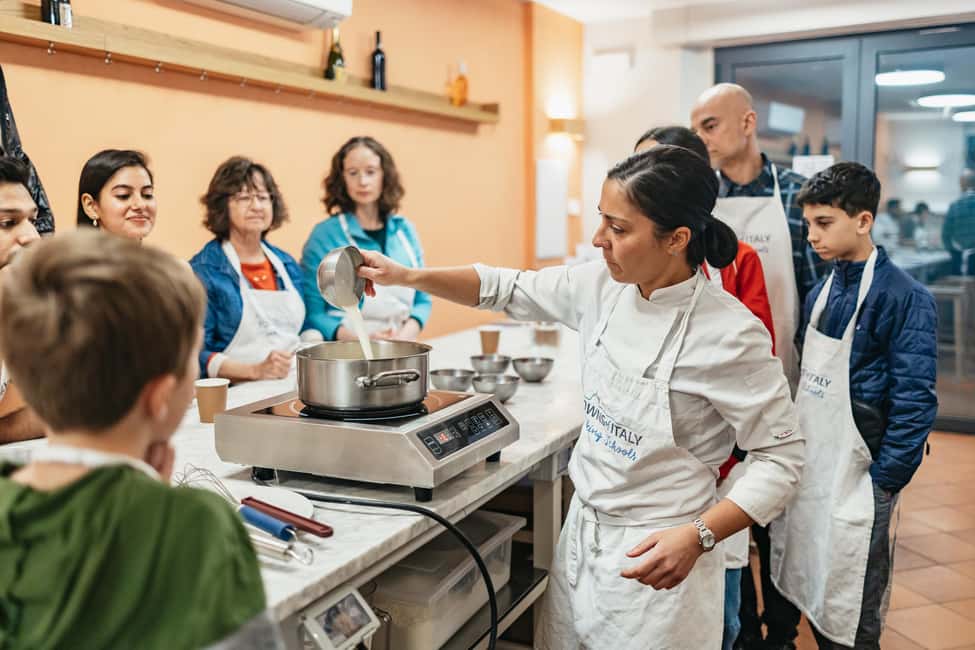Florence: Pizza and Gelato Preparation Class - A couple small drawbacks to plan around