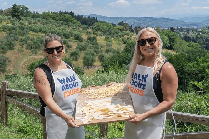 Florence Pizza or Pasta Class with Gelato Making at a Tuscan Farm - From Piazzale Michelangelo to the hills: how the day moves
