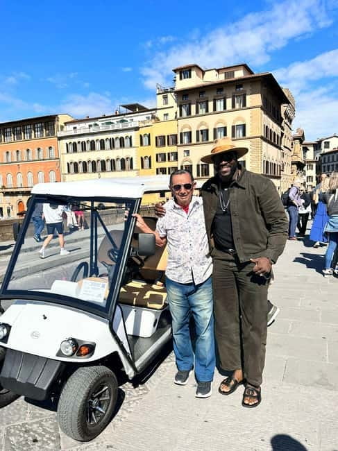 Florence: Private Electric Mini Car Tour with Local Guide - Uffizi, Palazzo Pitti, Santa Croce, and the Squares in Between