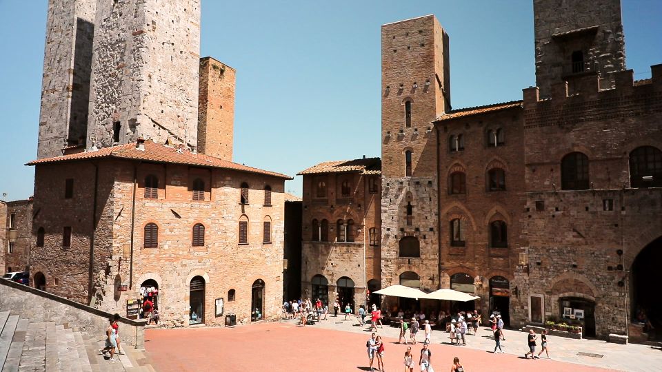 Florence: S. Gimignano, Siena, Chianti & Wine Tasting Lunch - San Gimignano: towers, frescoes, and how to use your two hours