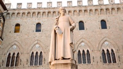 Florence: S. Gimignano, Siena, Chianti & Wine Tasting Lunch - Meeting at Piazzale Montelungo and managing the 11-hour clock
