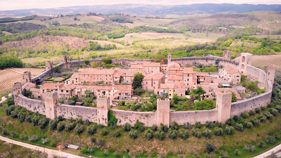 Florence: S. Gimignano, Siena, Chianti & Wine Tasting Lunch - Chianti Hills winery lunch and wine tasting you can actually plan around