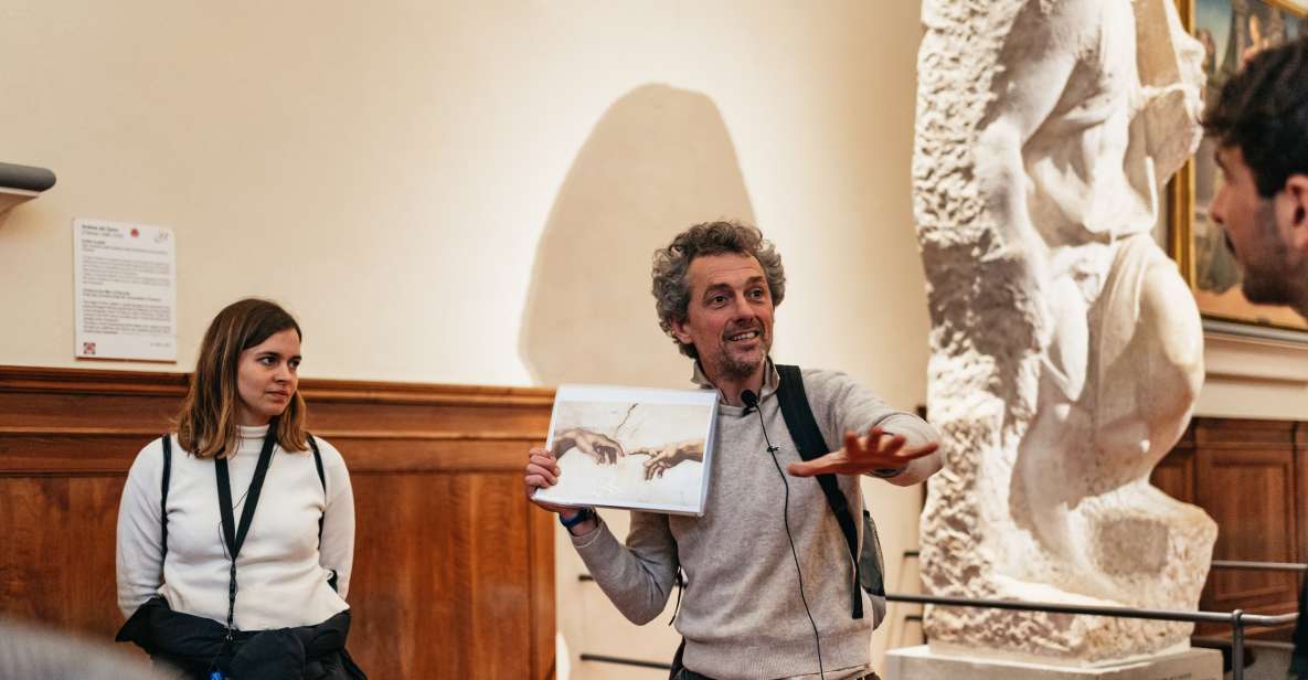 Florence: Skip-the-Line Accademia Guided Tour - English-speaking guides: why the narration changes the museum