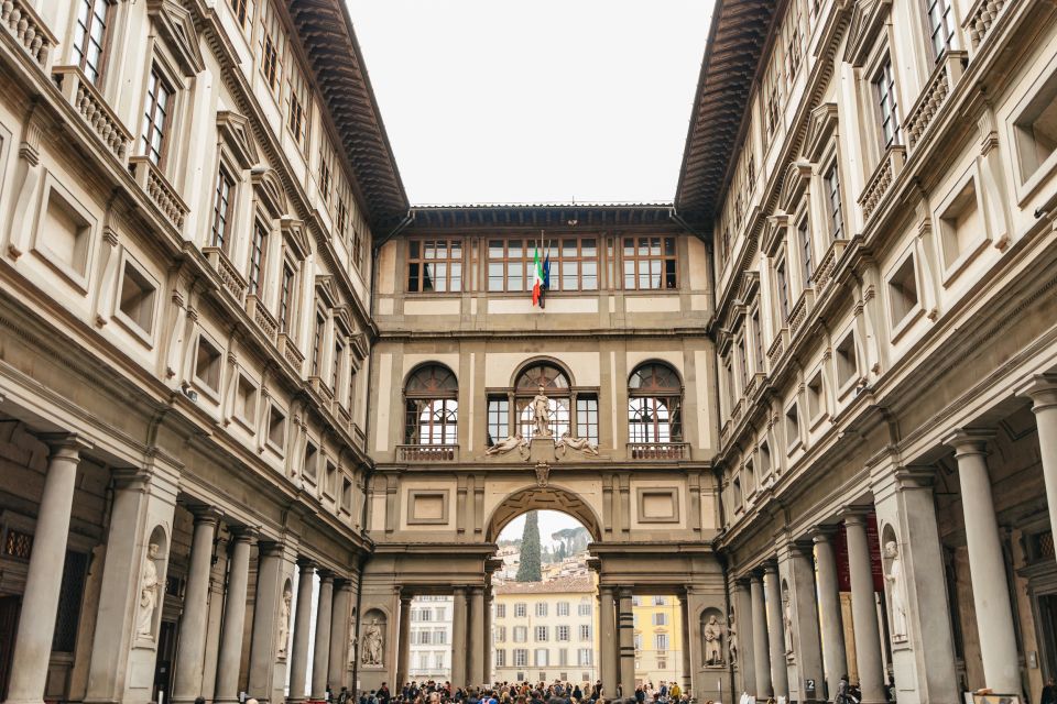 Florence: Skip-the-Line Uffizi Small Group Tour - Skip-the-line in Florence: what priority access really means