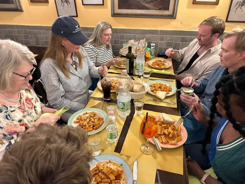 Florence: Street Food Tour with Wine & Local Guide - Meeting at the Obelisk: finding your group without stress