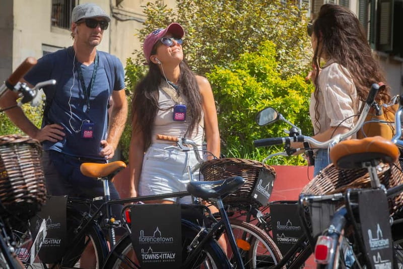 Florence: The Original City Bike Tour with a Guide - Palazzo Pitti and the Artisans District: Switching Toward Oltrarno