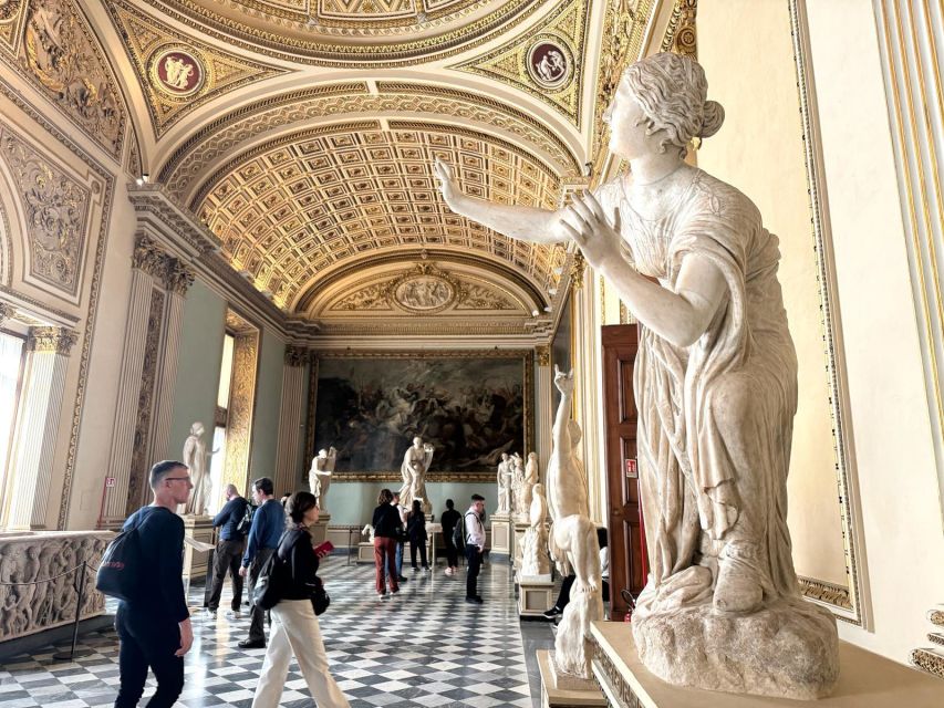Florence: Uffizi Gallery Reserved-Entry VIP Tour - Ancient statues in the corridors: the sneaky best part