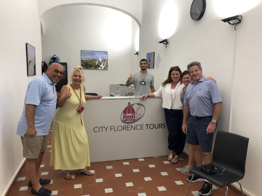 Florence: Uffizi Gallery Small Group Guided Tour - Practical tips: ID, bags, accessibility, and what to expect inside