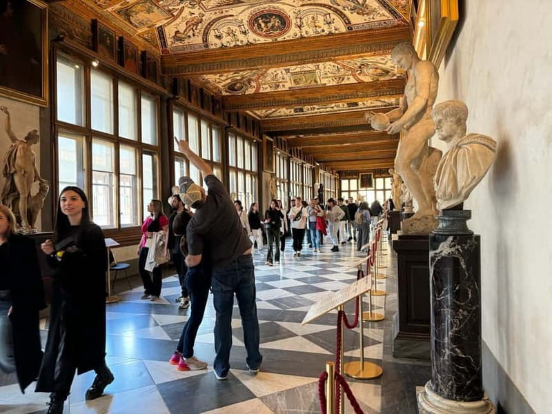 Florence: Uffizi Skip-the-Line Ticket & Digital Audio Guide - Inside the Uffizi: The Vasari Building Is Part of the Show