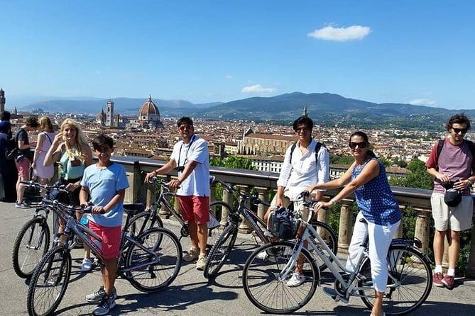 Florence Vintage Bike Tour–guided, small group or private option - Small-Group Ride Feel: Guides, Gear, and a Pace That Lets You Breathe