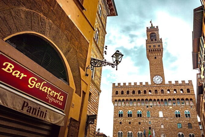 Florence Walking Tour - What you get for the price: cheap enough to do early, structured enough to feel worthwhile