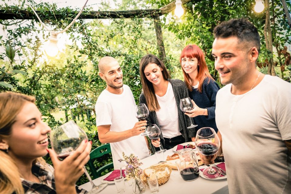 From Florence: Tuscany Highlights Full-Day Tour - Chianti lunch and wine tasting: the morale boost of the day