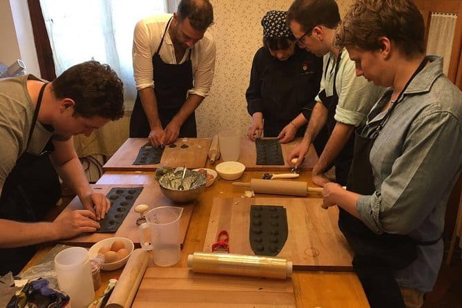 Pasta Cooking Class: Mastering Nonna's Recipes - Tools, cleanliness, and comfort while you cook
