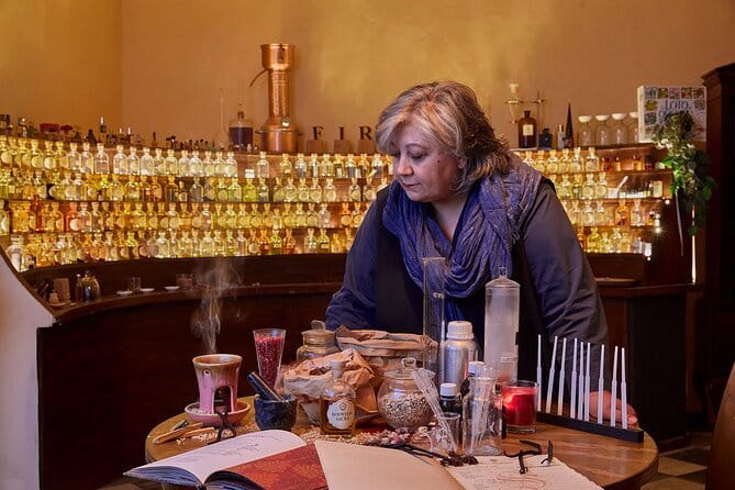 Perfume Masterclass in Florence: Make your Own Personal Fragrance - Your Bottle, Your Break, and Your Certificate