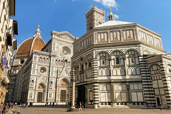 Private Florence Tour: 3-Hour Walking Tour with a Licenced Guide - Start at Santa Maria Novella: The Train Church That Sets the Tone