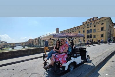 Private Florence Tour by Golf Cart ETukTuk with Audio Guide - Stop by stop: from Santa Croce to Santo Spirito, with Arno bridge payoff