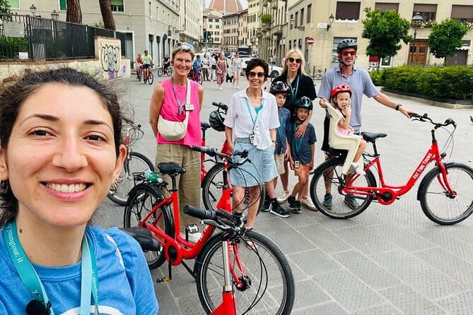 Private Highlights of Florence Bike Tour - Your 3-hour route: the highlights loop that keeps moving