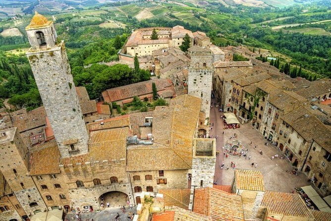 Private Tour in Siena, San Gimignano and Chianti Day Trip from Florence - Castellina in Chianti: the lunch and tasting option (and how it changes the day)