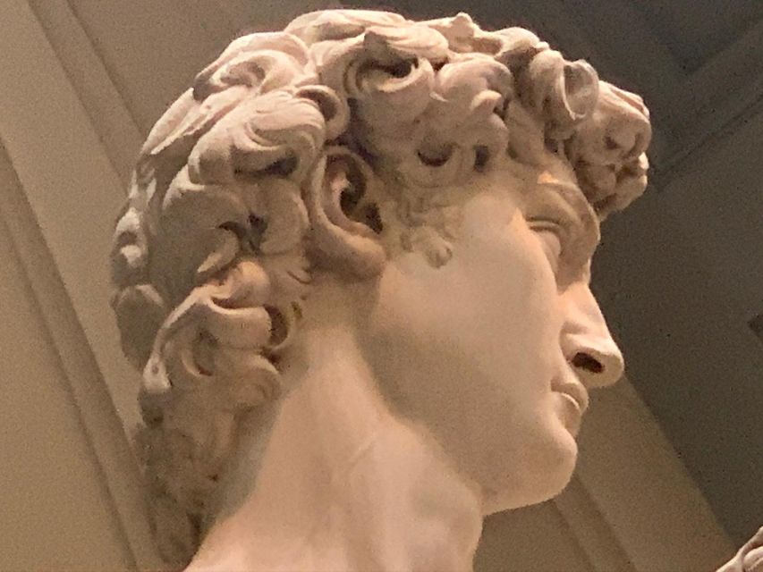 Skip-the-Line Accademia Tour – See Michelangelo’s David! - Meeting at Via Cavour 21 Red: Find the Group Fast