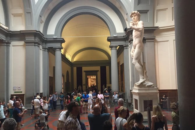Skip-the-Line Guided Tour of Michelangelo’s David in Florence - Meeting point and getting ready in Florence