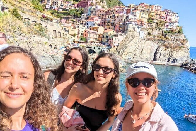 Tuscany Day Trip from Florence: Siena, San Gimignano, Pisa and Lunch at a Winery - Chianti at Fattoria Poggio Alloro: organic family estate, tasting lesson, and a real lunch break